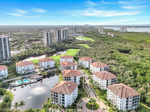 Apartment for sale in Bonita Springs, Florida