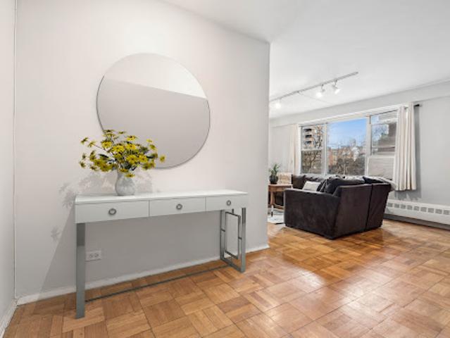 Apartment for sale in Arverne, New York
