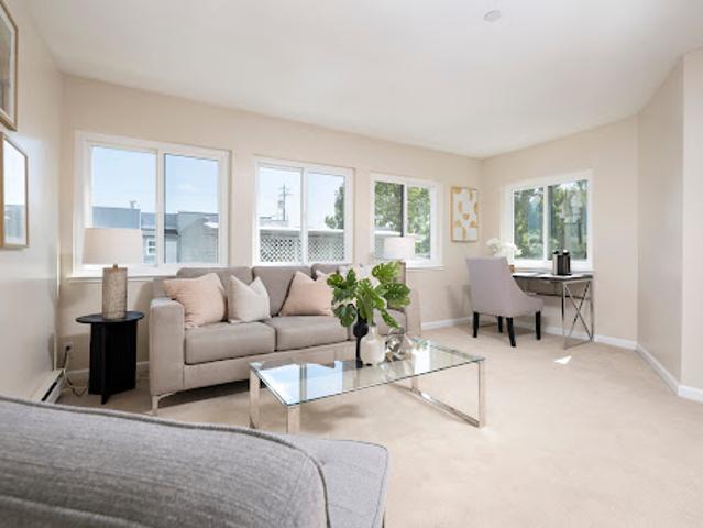 Apartment for sale in San Mateo, California