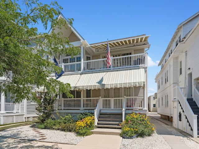 Apartment for sale in Ocean City, New Jersey