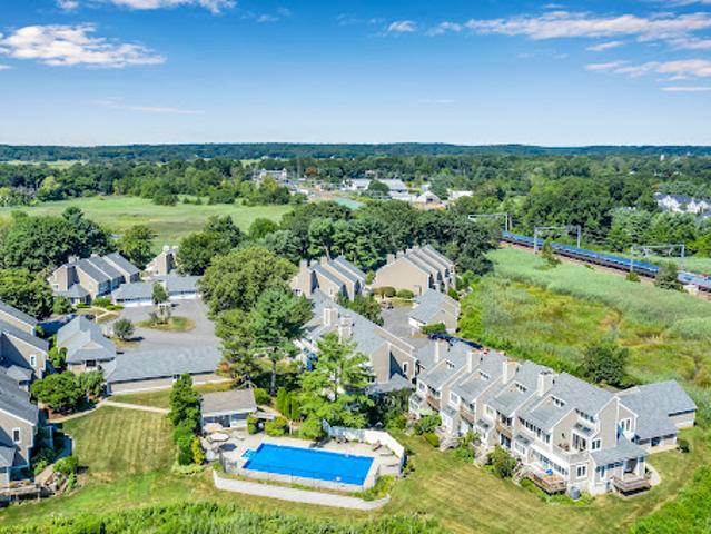 Apartment for sale in Guilford