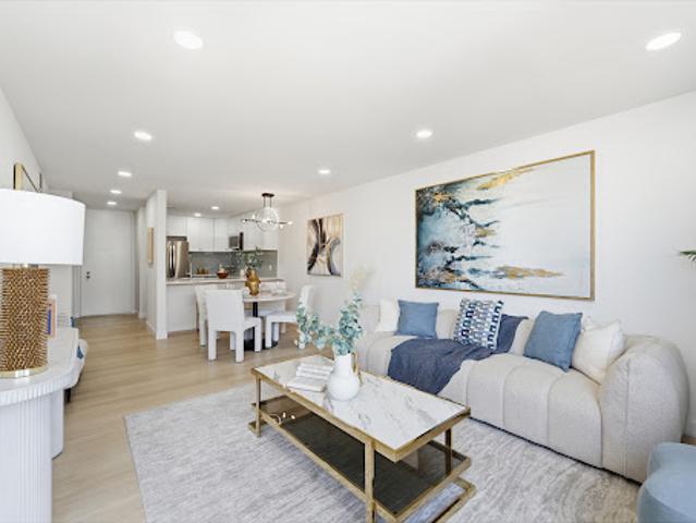 Apartment for sale in Long Beach, California