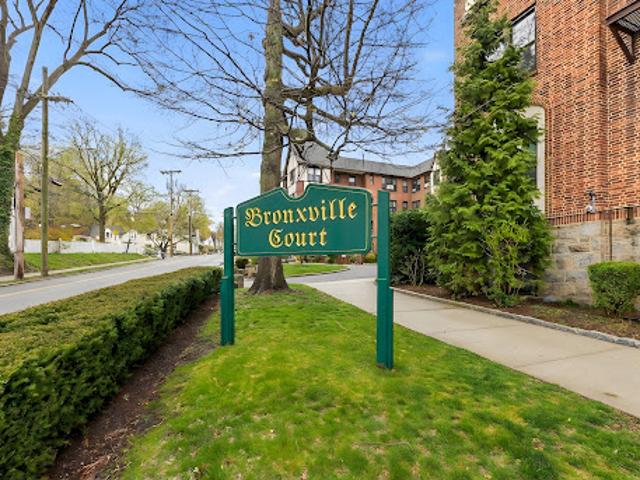 Apartment for sale in Eastchester, New York