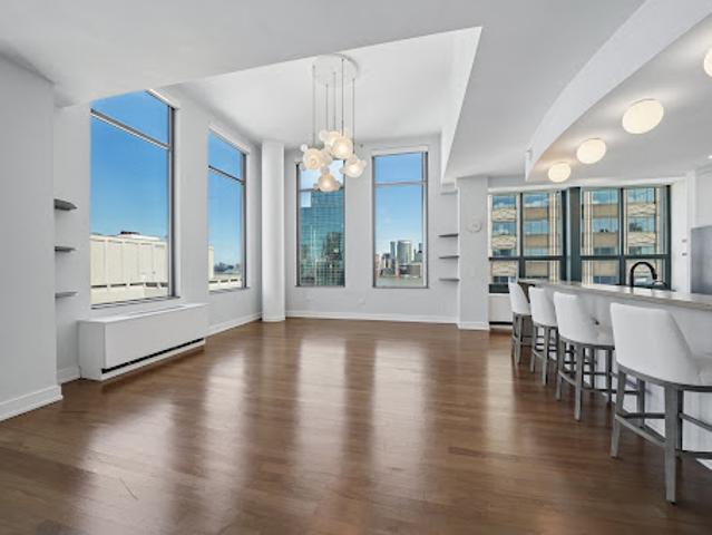 Apartment for sale in Hudson, New Jersey
