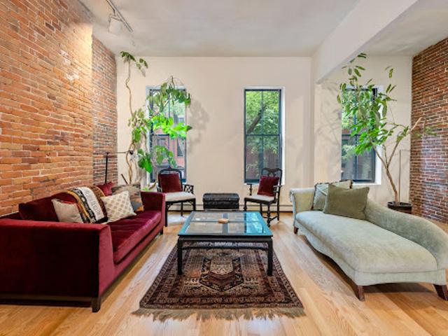 Apartment for sale in Boston, Massachusetts
