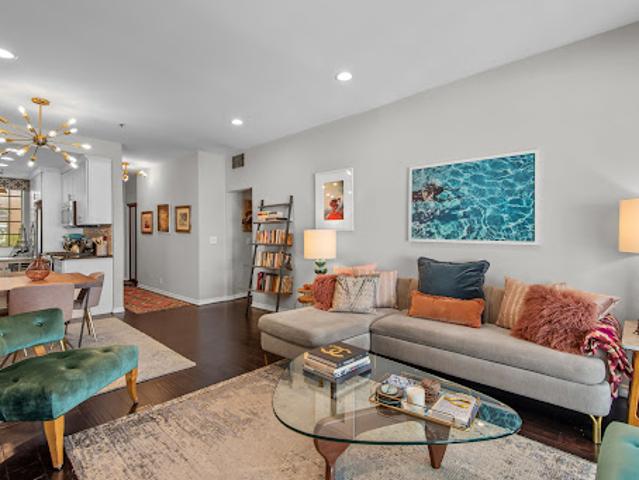 Apartment for sale in Studio City