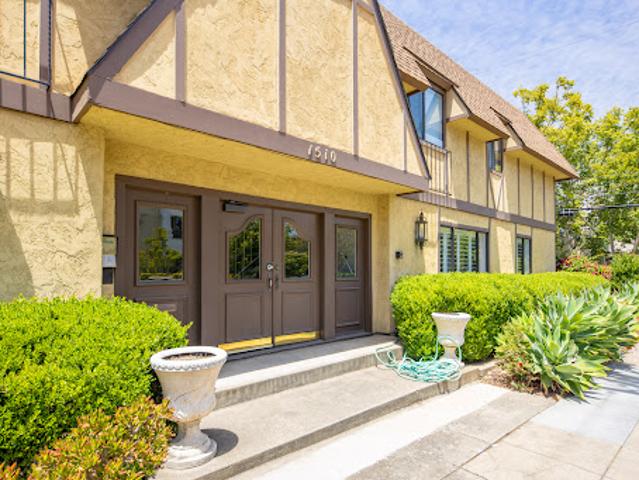 Apartment for sale in San Mateo, California