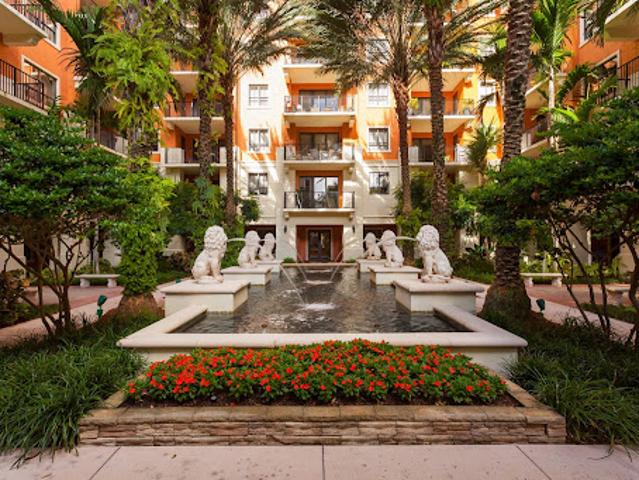 Apartment for sale in Coral Gables