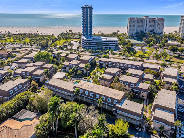 Apartment for sale in Marco Island, Florida