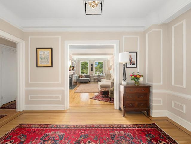 Apartment for sale in Arverne, New York