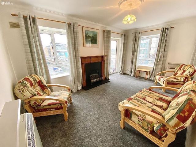 Apartment to rent in Bluebell, North Tipperary