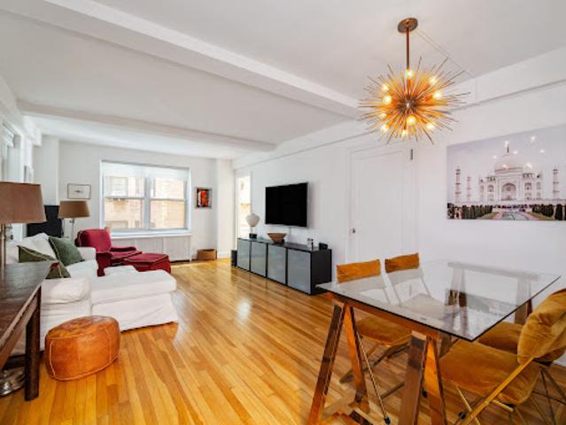 Apartment for sale in Arverne, New York