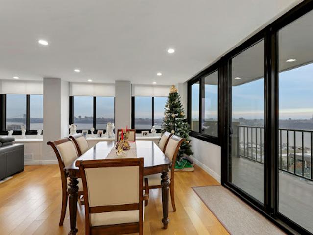 Apartment for sale in Cliffside Park, New Jersey