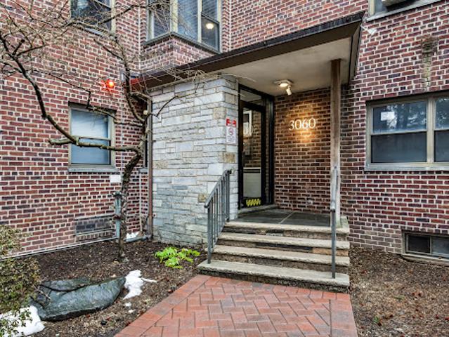 Apartment for sale in Fort Lee, New Jersey