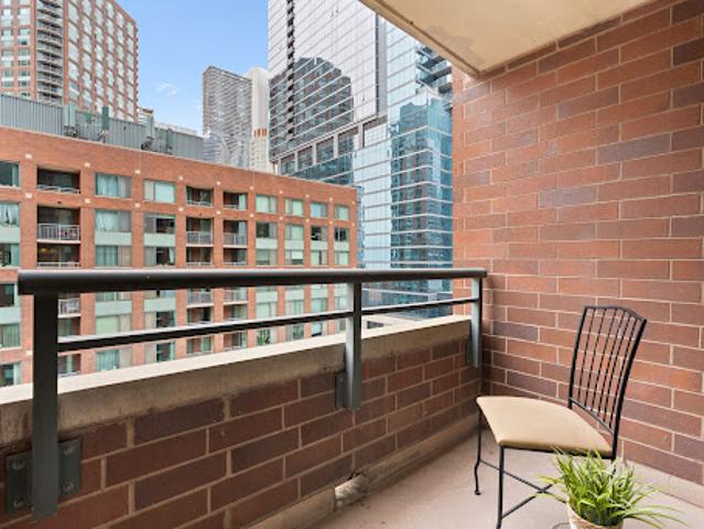 Apartment for sale in Chicago Park, Illinois