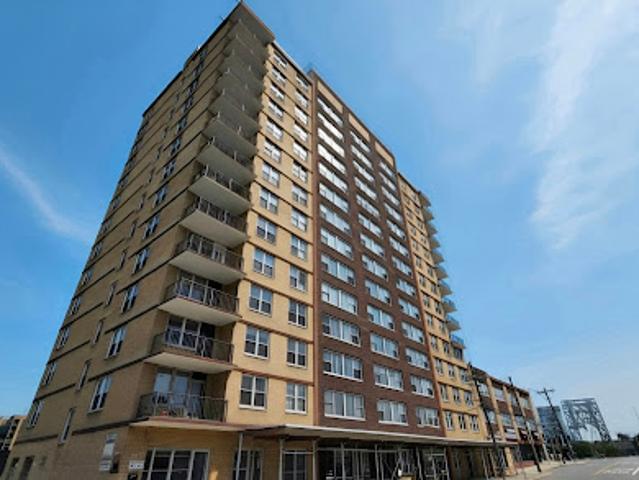 Apartment for sale in Fort Lee, Bergen County