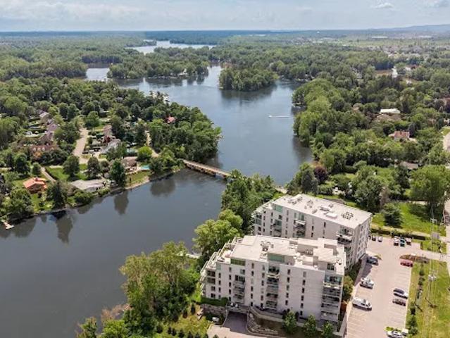 Apartment for sale in Boisbriand, Laurentides