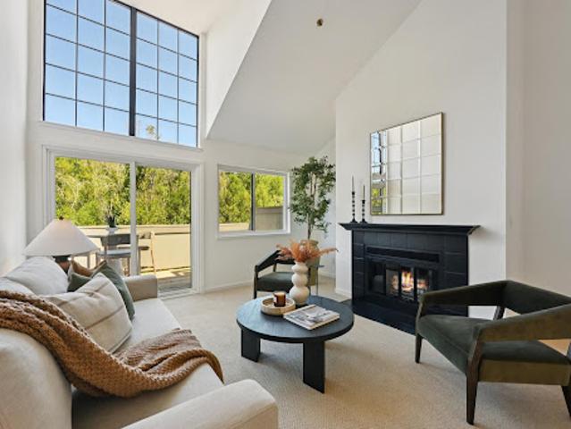 Apartment for sale in Novato, California