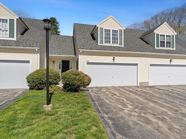 Apartment for sale in Sutton, Massachusetts