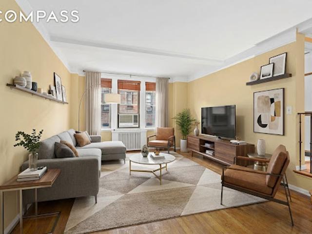 Apartment for sale in Arverne, New York