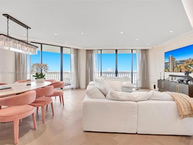 Apartment for sale in Aventura, Florida