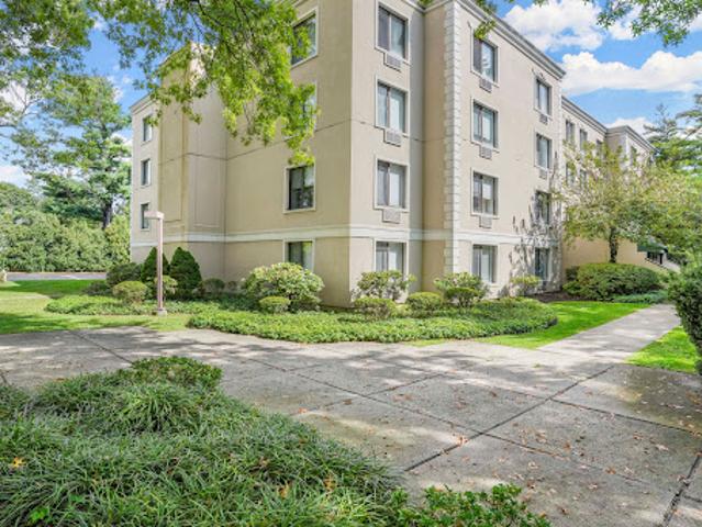 Apartment for sale in Greenwich, Connecticut