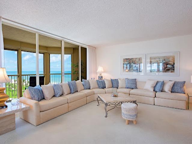 Apartment for sale in Naples, Florida