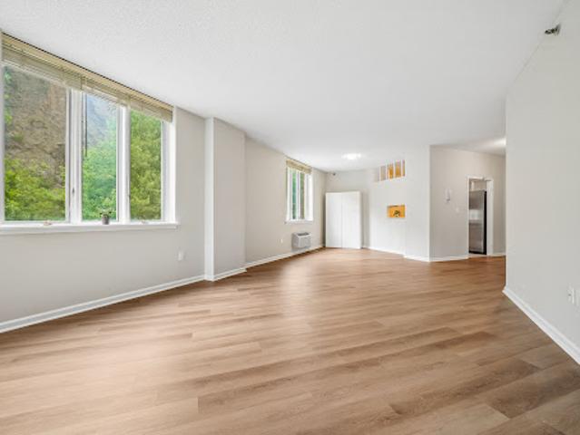 Apartment for sale in West Orange, New Jersey