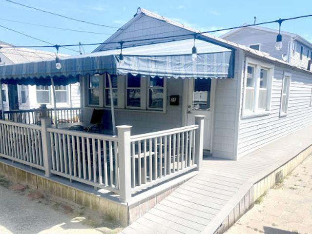 Apartment for sale in Queens, Arverne