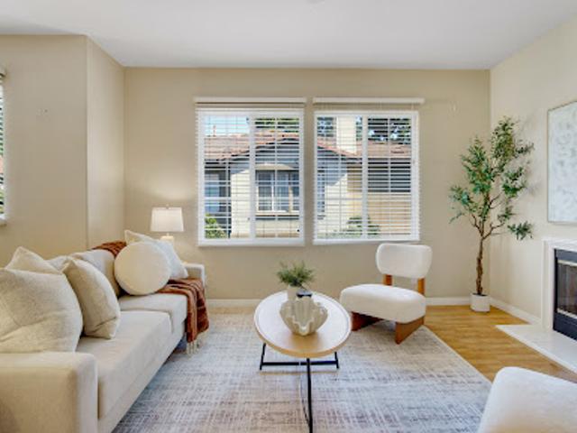 Apartment for sale in Irvine, California