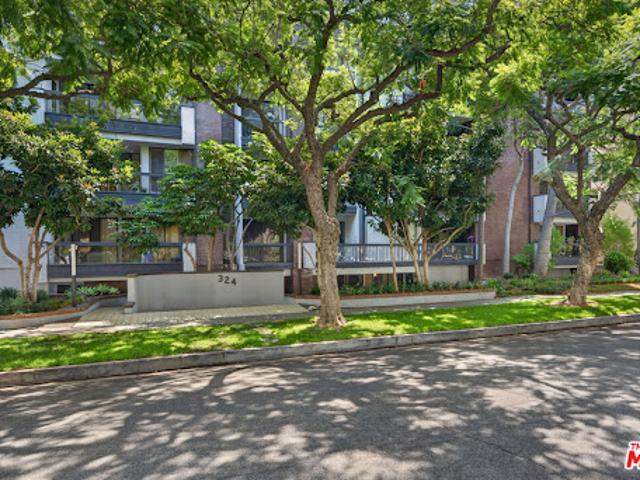 Apartment for sale in Beverly Hills, Los Angeles County
