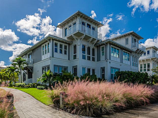 Apartment for sale in Naples, Florida