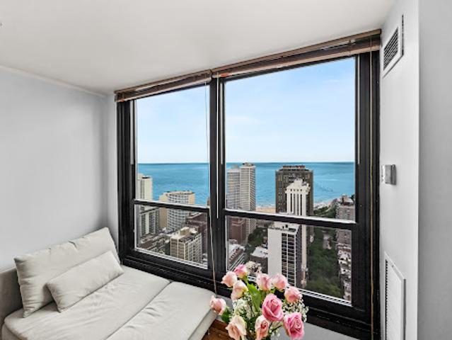 Apartment for sale in Chicago Park, Illinois