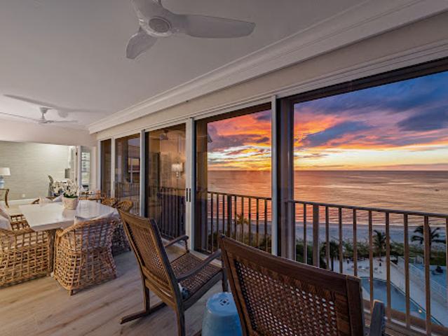 Apartment for sale in Naples, Florida