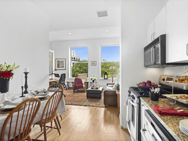 Apartment for sale in Arverne, New York