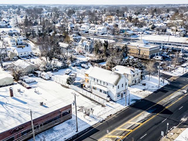 Apartment for sale in Monmouth, New Jersey