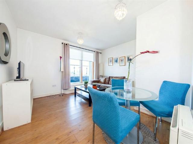 Apartment to rent in Bluebell, North Tipperary