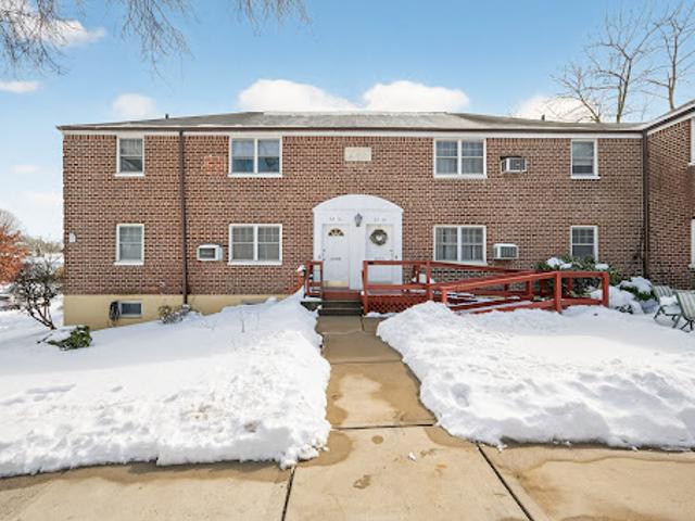 Apartment for sale in Arverne, New York