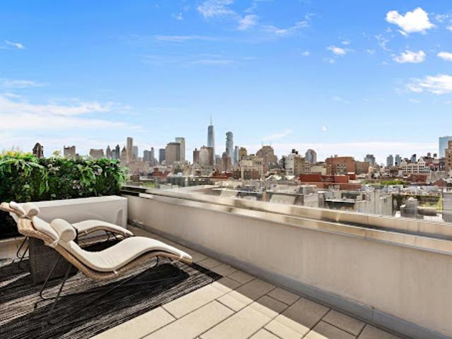 Apartment for sale in Arverne, New York