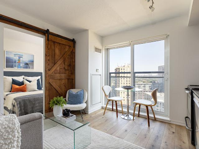 Apartment for sale in Woburn, Ontario