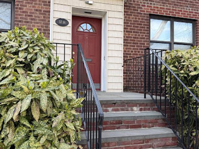 Apartment for sale in Queens, Arverne