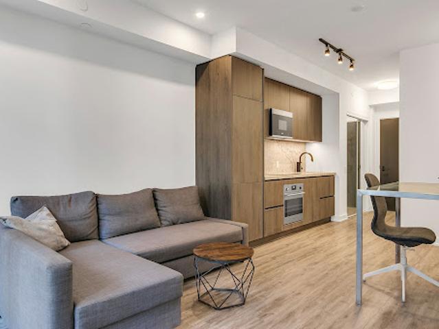 Apartment for sale in Woburn, Ontario