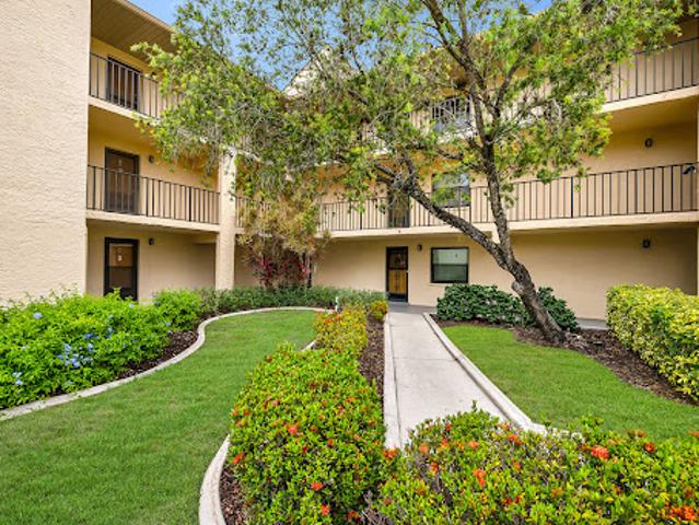 Apartment for sale in Fort Myers, Florida