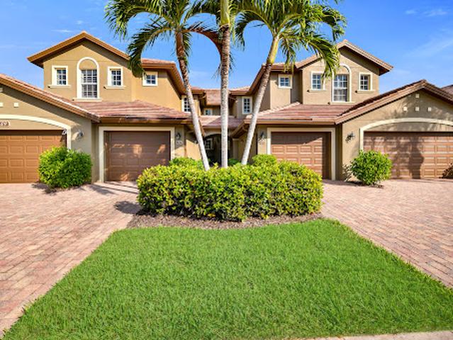 Apartment for sale in Naples, Florida
