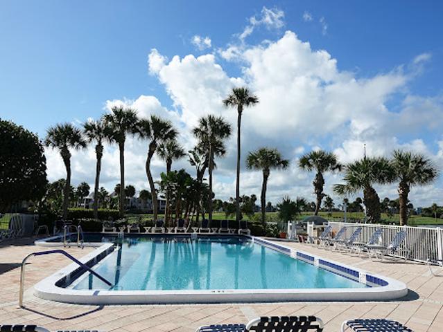 Apartment for sale in Stuart, Florida