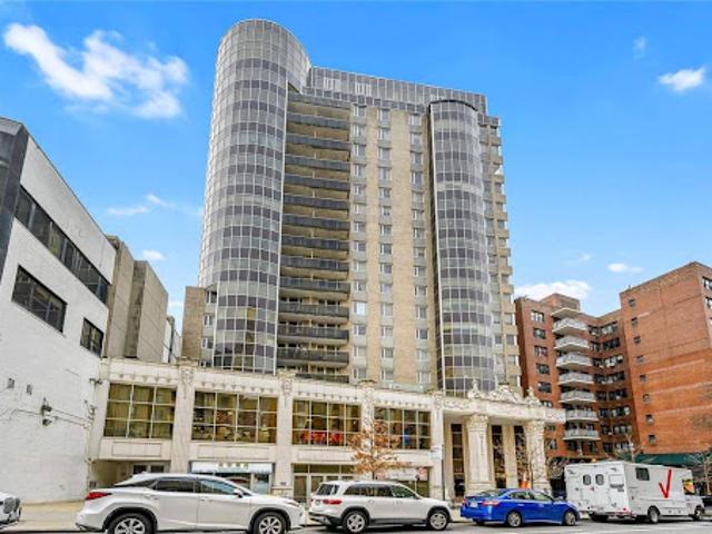 Apartment for sale in Queens, Arverne