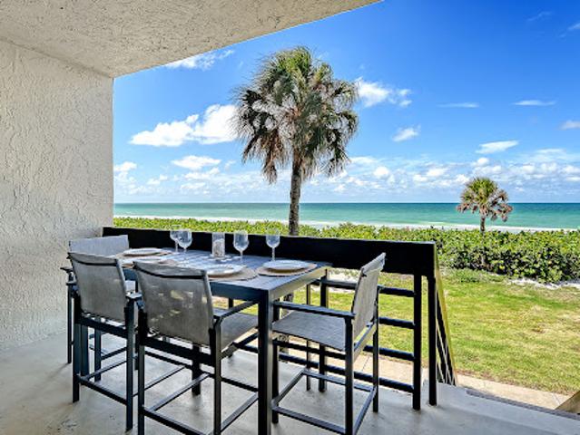 Apartment for sale in Longboat Key, Florida