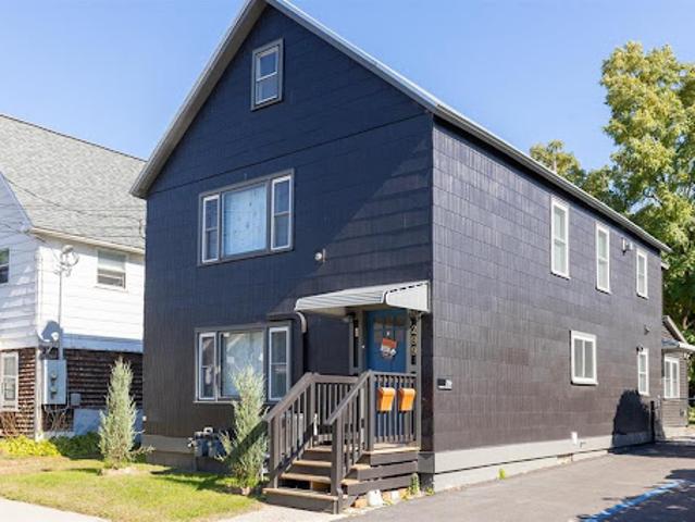 Apartment for sale in Burlington, Vermont