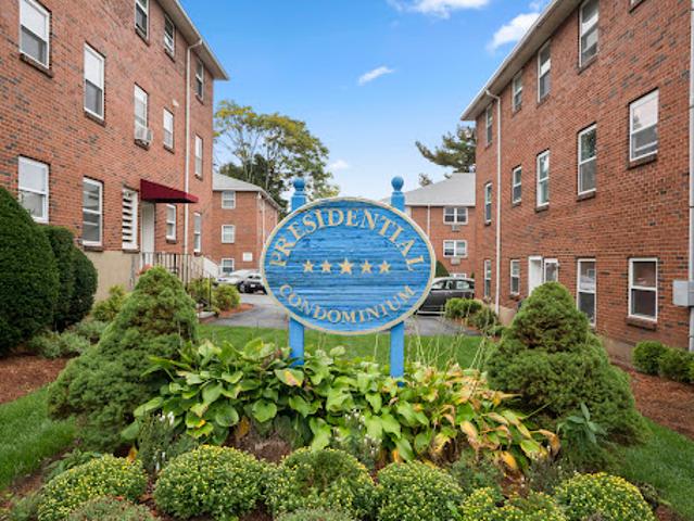 Apartment for sale in Woburn, Massachusetts