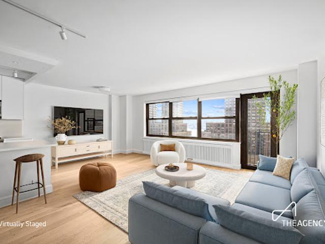 Apartment for sale in Arverne, New York